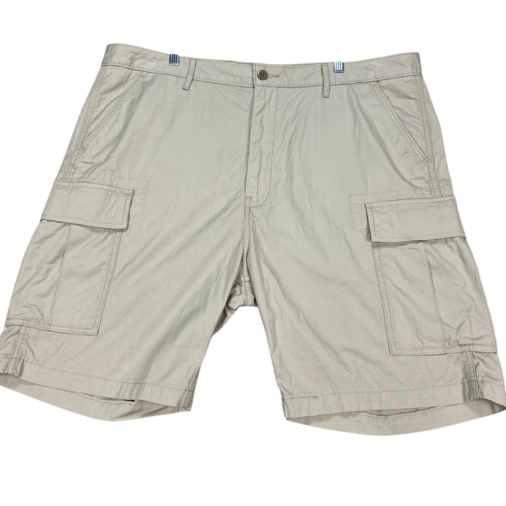 Levi's Mens Cargo Shorts Size 44 Beige Cotton Utility Outdoor Casual Flap Pocket